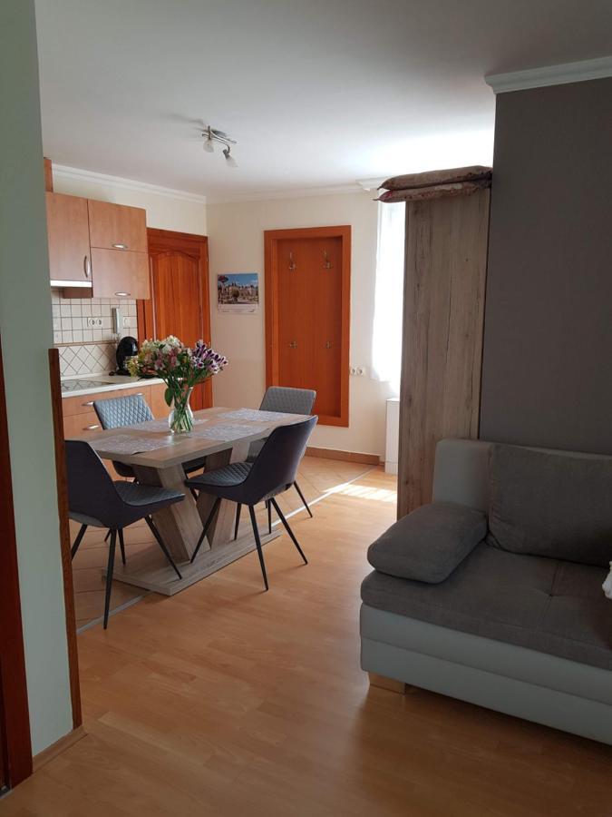 Elek Apartmanhaz Hajduszoboszlo Exterior photo
