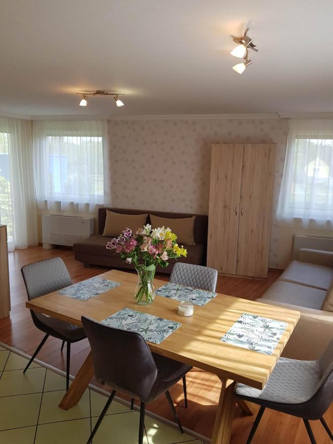 Elek Apartmanhaz Hajduszoboszlo Exterior photo