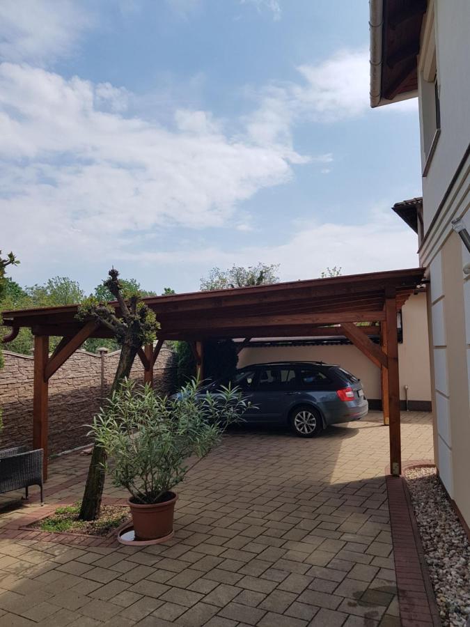 Elek Apartmanhaz Hajduszoboszlo Exterior photo