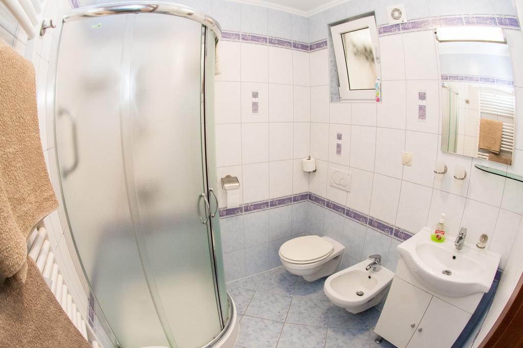 Elek Apartmanhaz Hajduszoboszlo Exterior photo